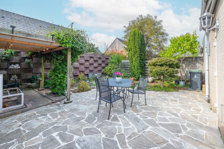 Photo 30 of Haaghuizen 56