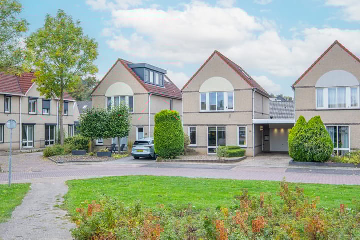 Photo 34 of Haaghuizen 56