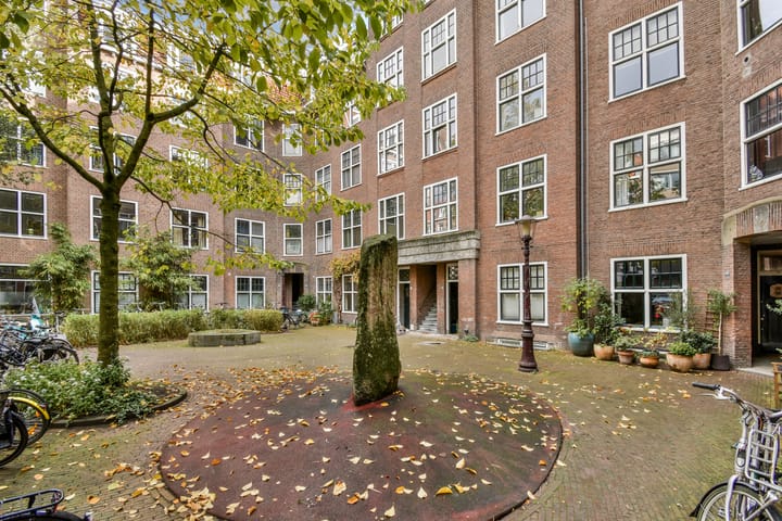 Photo 35 of Zocherstraat 51-3