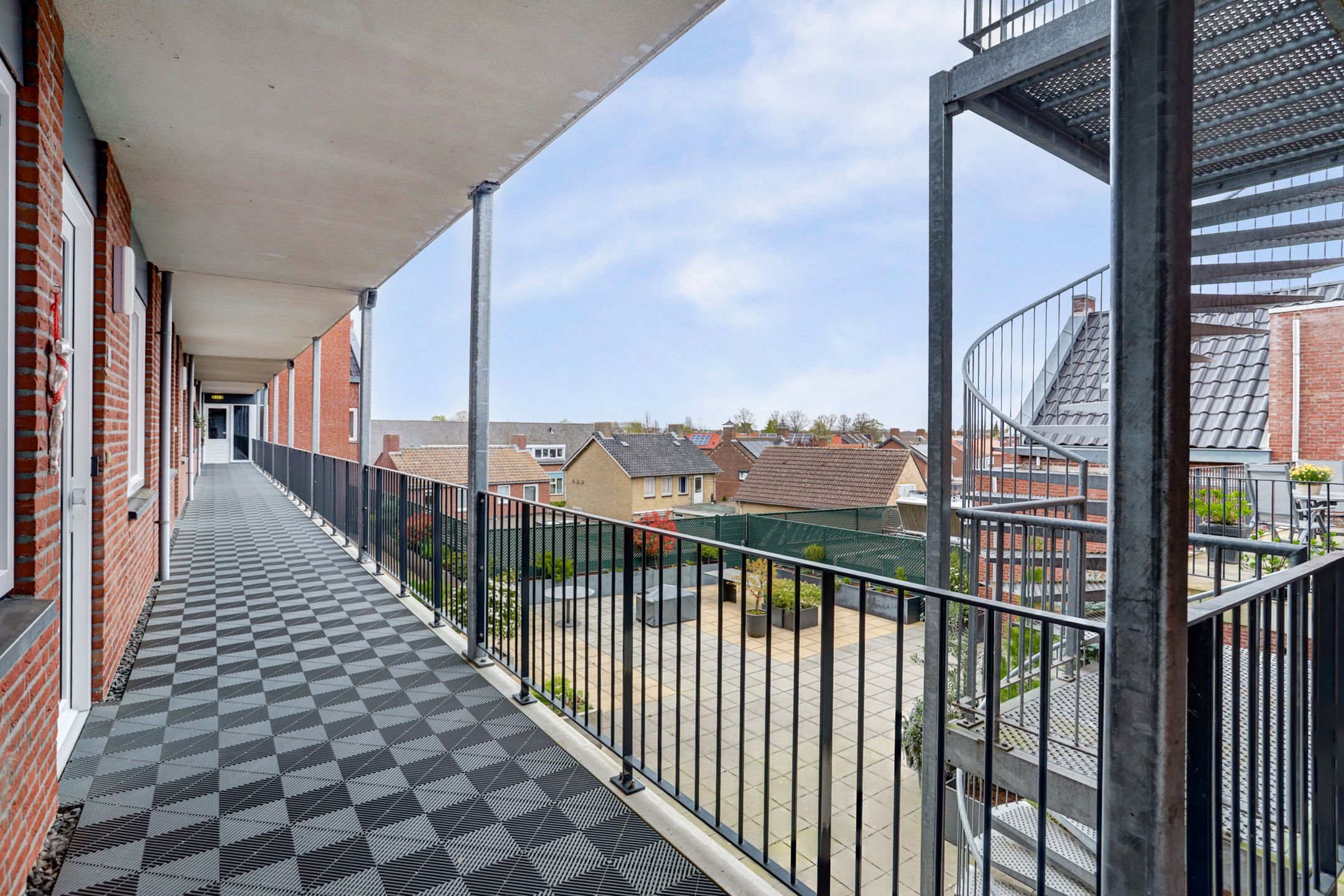 Photo 39 of Op Santfort 14