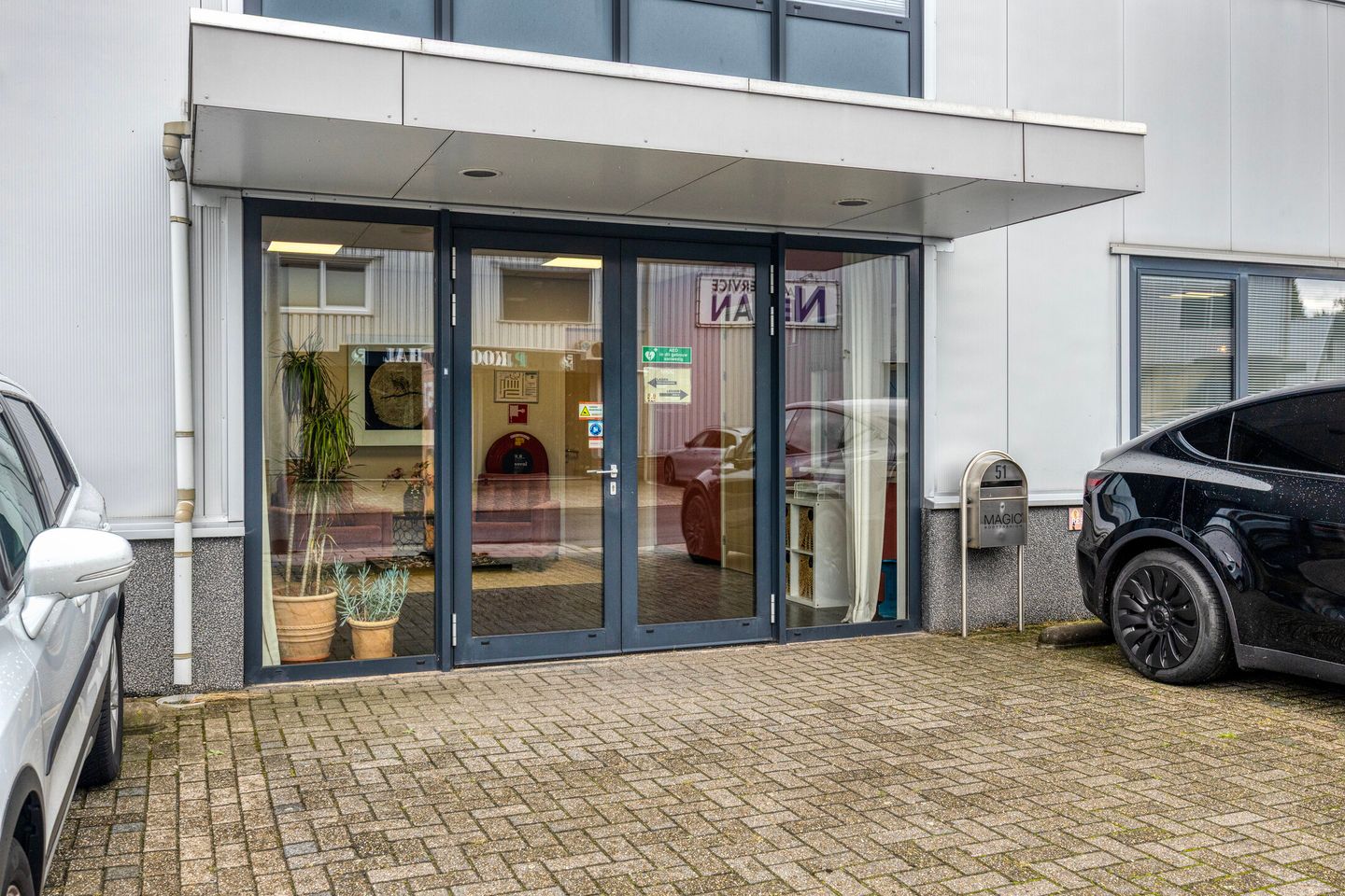 View photo 3 of Twentepoort West 51