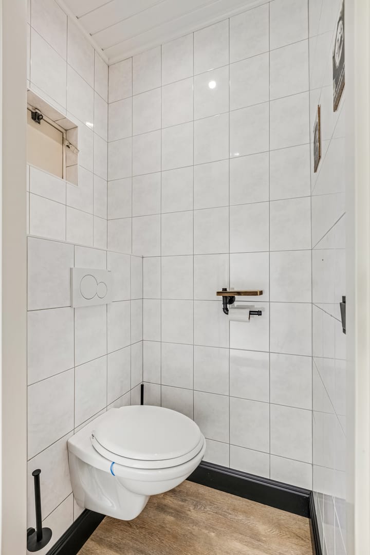 Photo 10 of Ferdinand Bolstraat 35