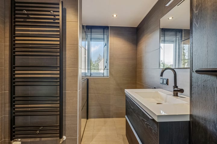 Photo 19 of Ferdinand Bolstraat 35