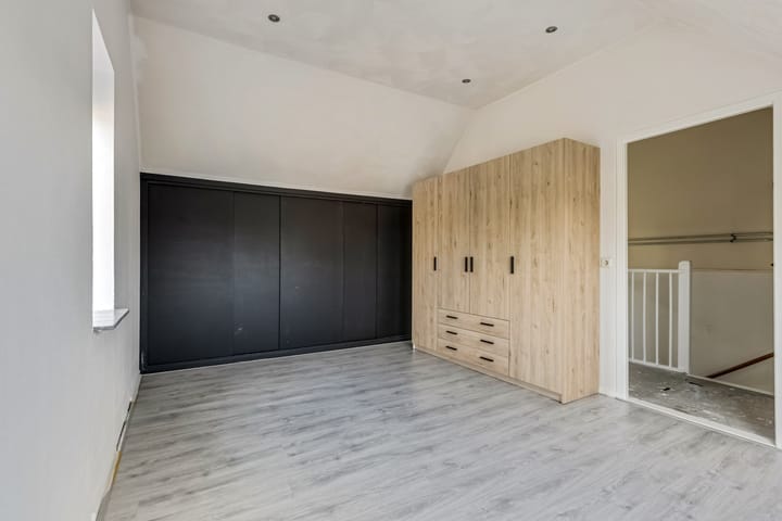 Photo 22 of Ferdinand Bolstraat 35