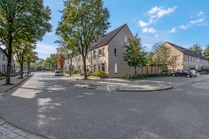 Photo 26 of Ferdinand Bolstraat 35