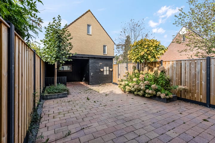 Photo 29 of Ferdinand Bolstraat 35