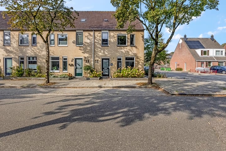 Photo 36 of Ferdinand Bolstraat 35