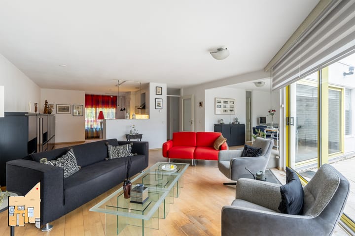 Photo 2 of Joke Smitkade 150