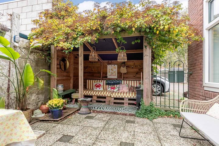 Foto 12 van De Mei 18