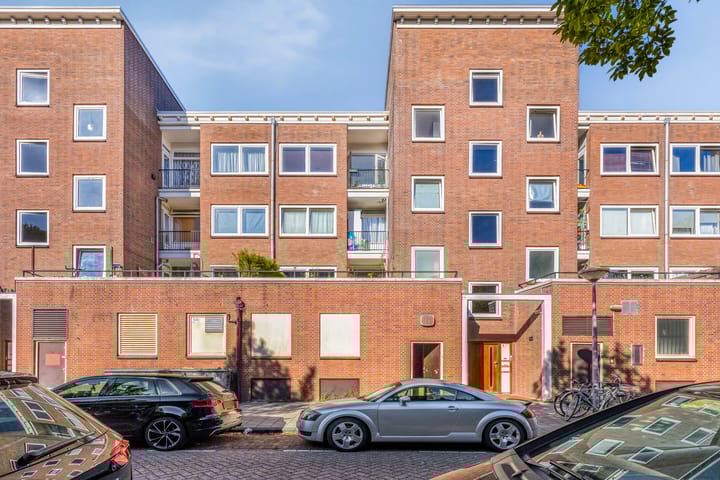 Photo 8 of Hendrik de Bruynstraat 8-1