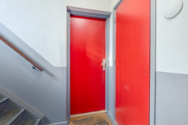 Photo 11 of Hendrik de Bruynstraat 8-1