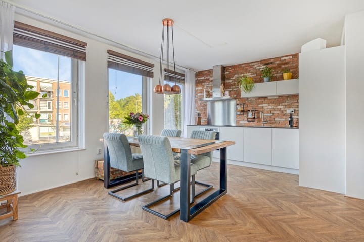 Photo 17 of Hendrik de Bruynstraat 8-1