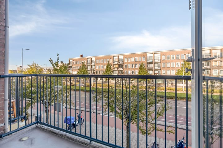 Photo 30 of Hendrik de Bruynstraat 8-1