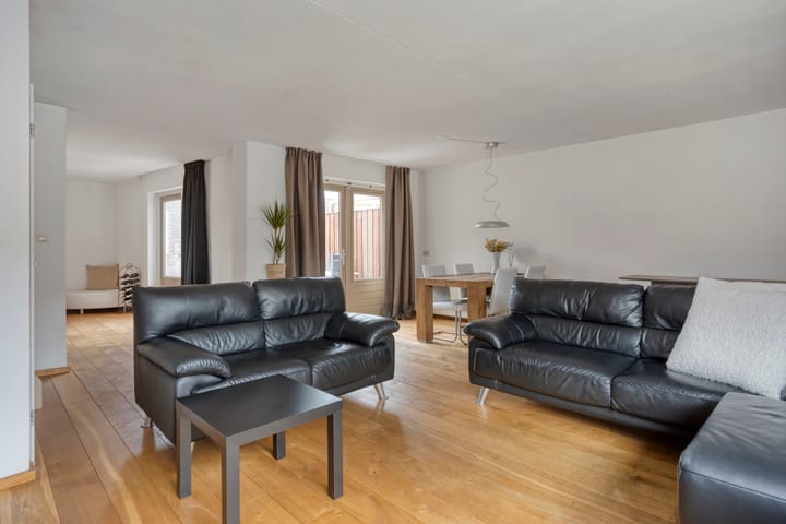 Foto 12 van Jacob Roggeveenstraat 13