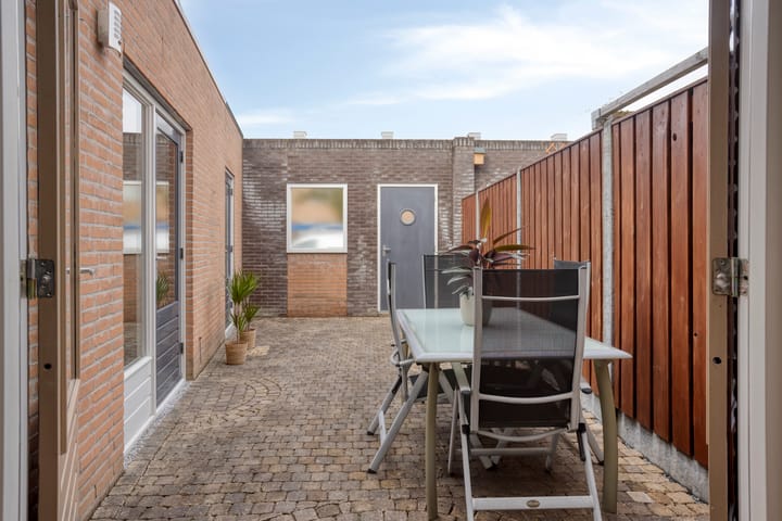 Foto 24 van Jacob Roggeveenstraat 13