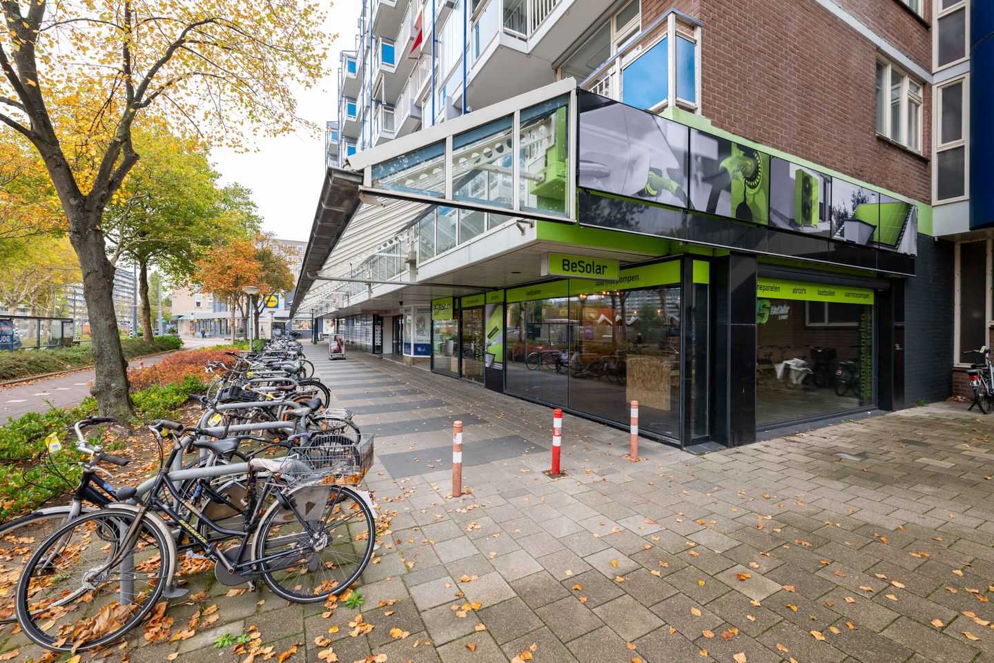 View photo 3 of Hof van Spaland 49