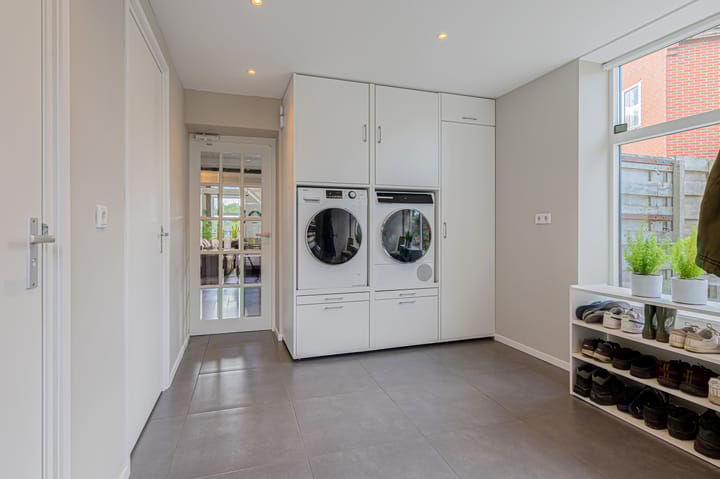 Photo 21 of Hoofdweg 24