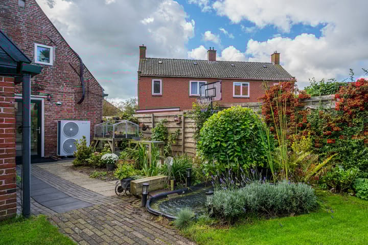 Photo 39 of Hoofdweg 24