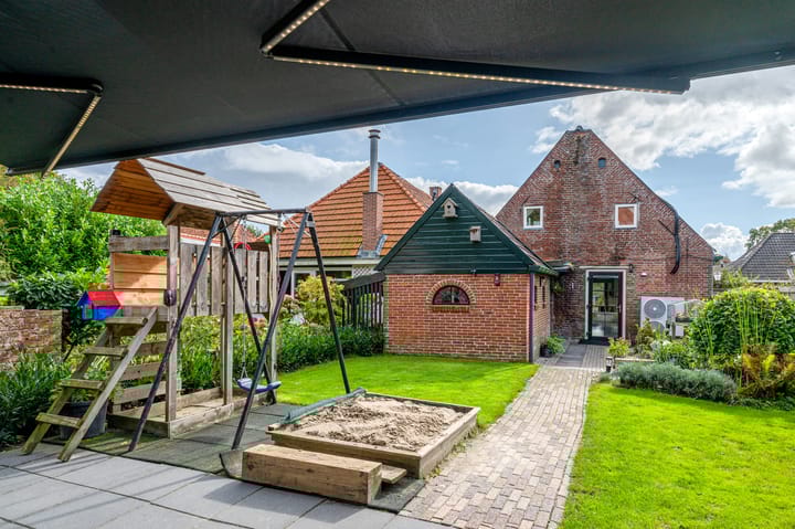 Photo 60 of Hoofdweg 24