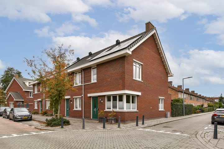 Clematisstraat 33