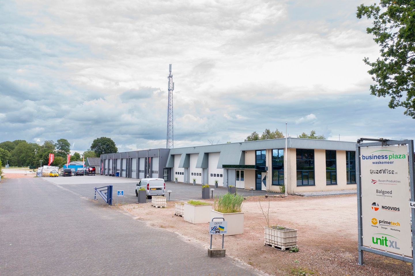 View photo 1 of Leidijk 1