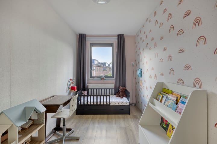 Photo 23 of Dijkgraafstraat 35