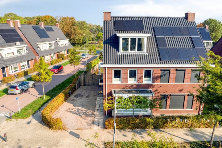 Photo 3 of Aquamarijn 11