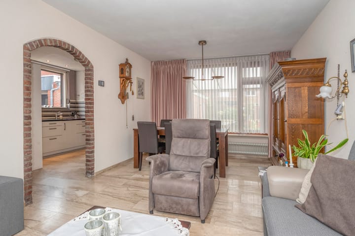 Photo 2 of Belhofstraat 6