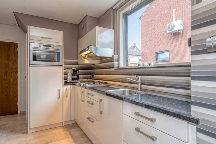 Foto 12 van Belhofstraat 6