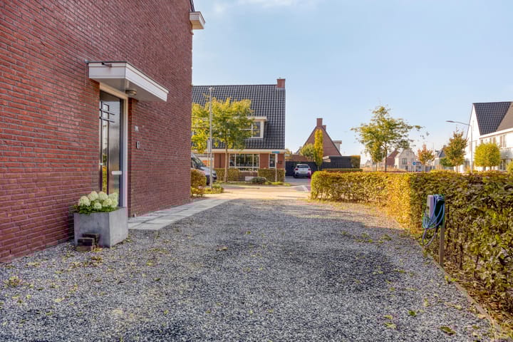 Photo 51 of Aquamarijn 11