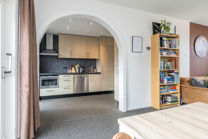 Foto 6 van Drossaert de Limpensplein 6