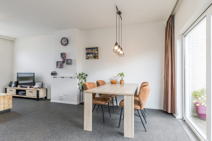 Foto 8 van Drossaert de Limpensplein 6