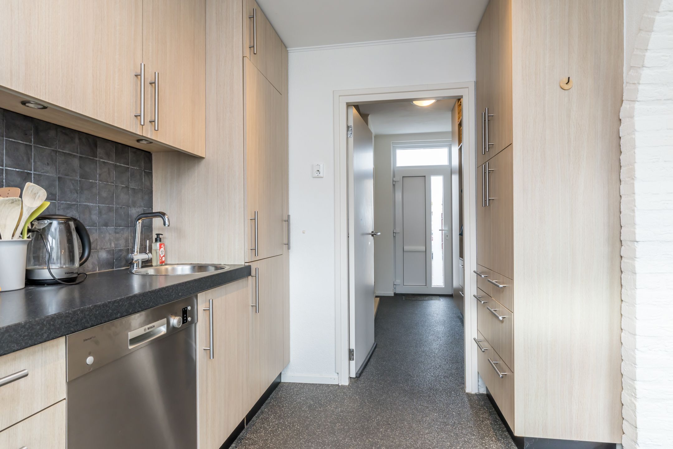 Foto 9 van Drossaert de Limpensplein 6