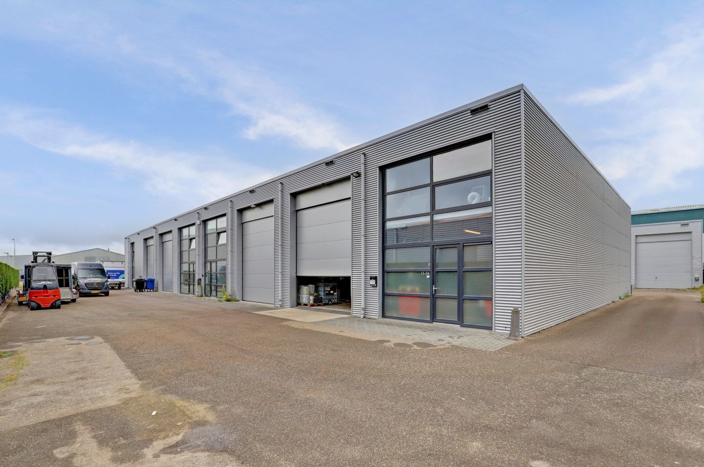 Bekijk foto 1 van Scottweg 15-04