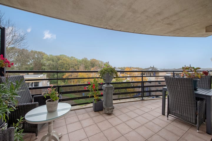 Photo 3 of Parkzoom 305