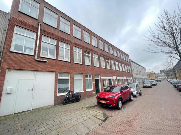 Photo 10 of Paulus Potterstraat 185-A