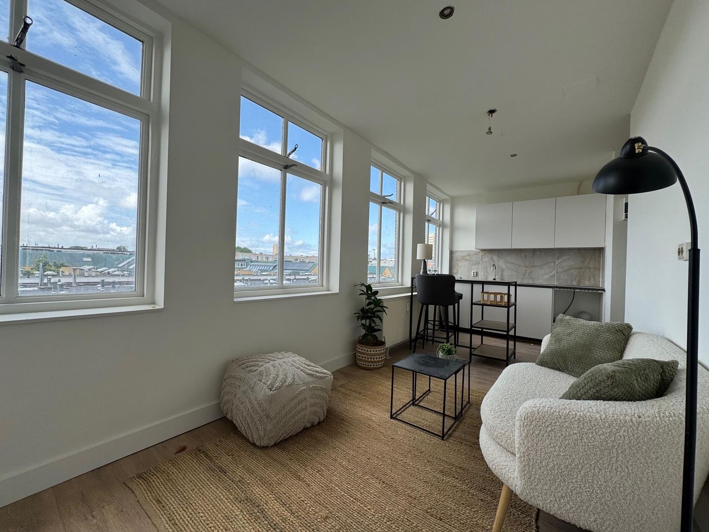 Photo 1 of Paulus Potterstraat 185-A