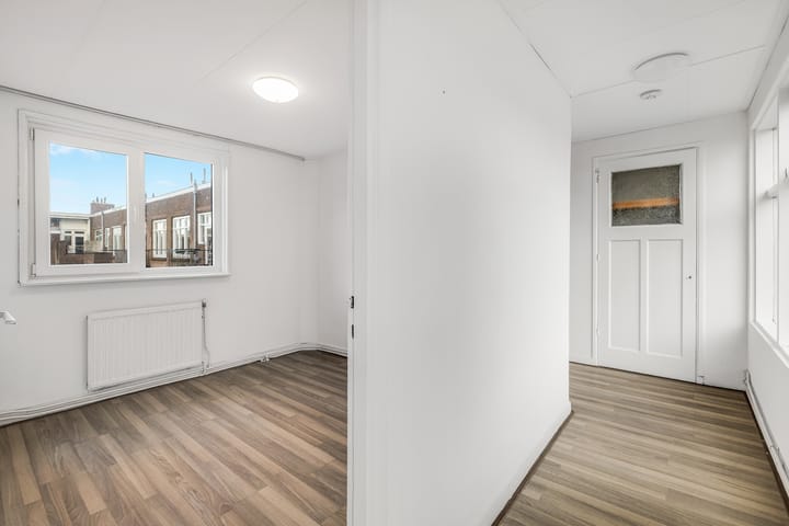 Foto 10 van Cleyburchstraat 52-B02