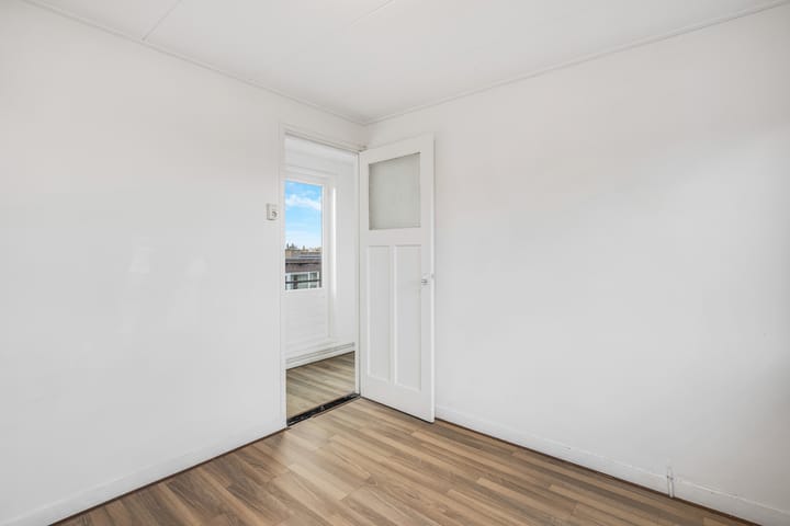 Foto 21 van Cleyburchstraat 52-B02