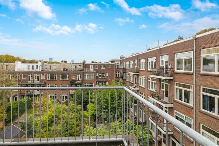 Foto 25 van Cleyburchstraat 52-B02