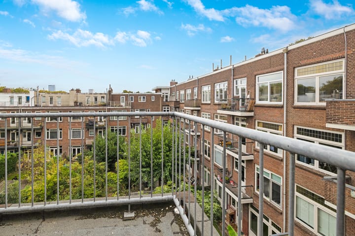 Foto 26 van Cleyburchstraat 52-B02