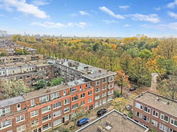 Foto 32 van Cleyburchstraat 52-B02