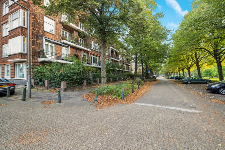 Foto 35 van Cleyburchstraat 52-B02