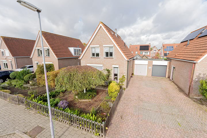 Photo 2 of Oostmolenweg 64