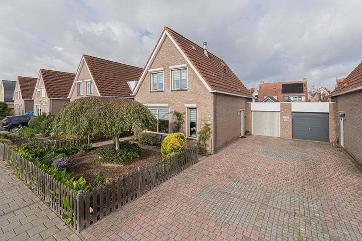 Photo 3 of Oostmolenweg 64