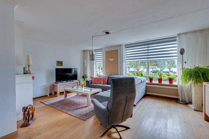 Photo 9 of Oostmolenweg 64