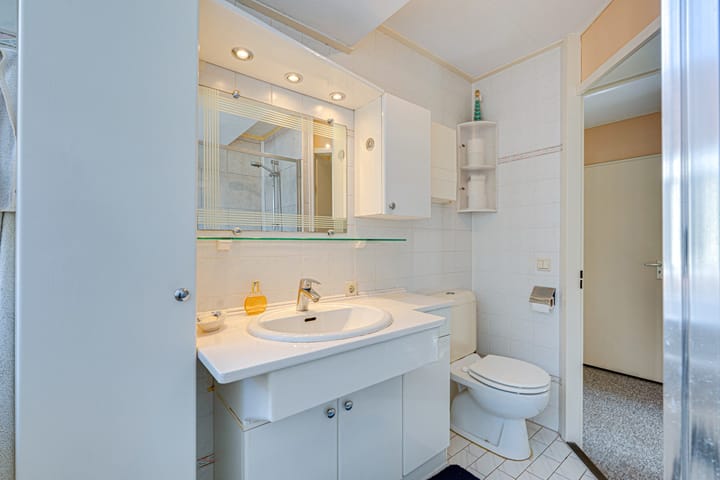 Photo 32 of Oostmolenweg 64