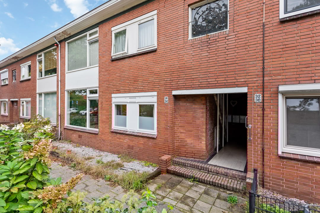 Photo 2 of J.H.W. Robersstraat 34