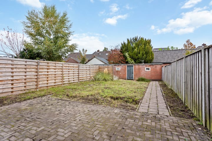 Photo 15 of J.H.W. Robersstraat 34