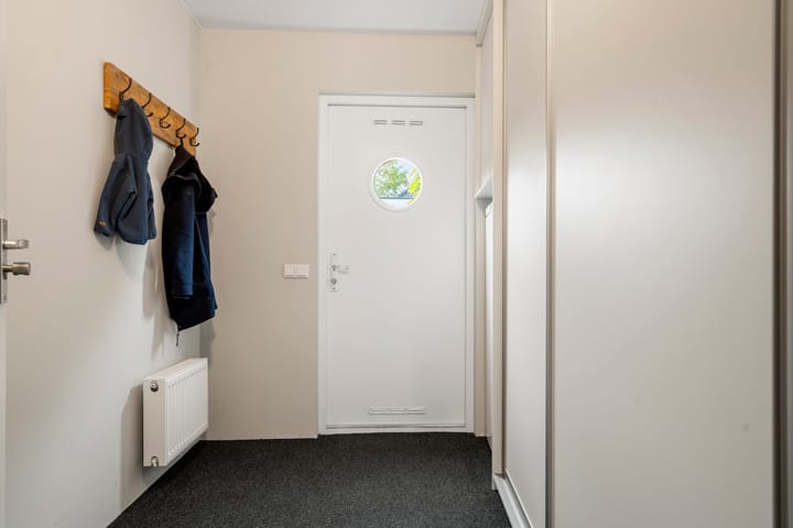 Photo 14 of Van Rijnesteinlaan 13